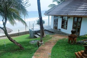 Biệt thự nhìn ra Biển (Seaview Villa)